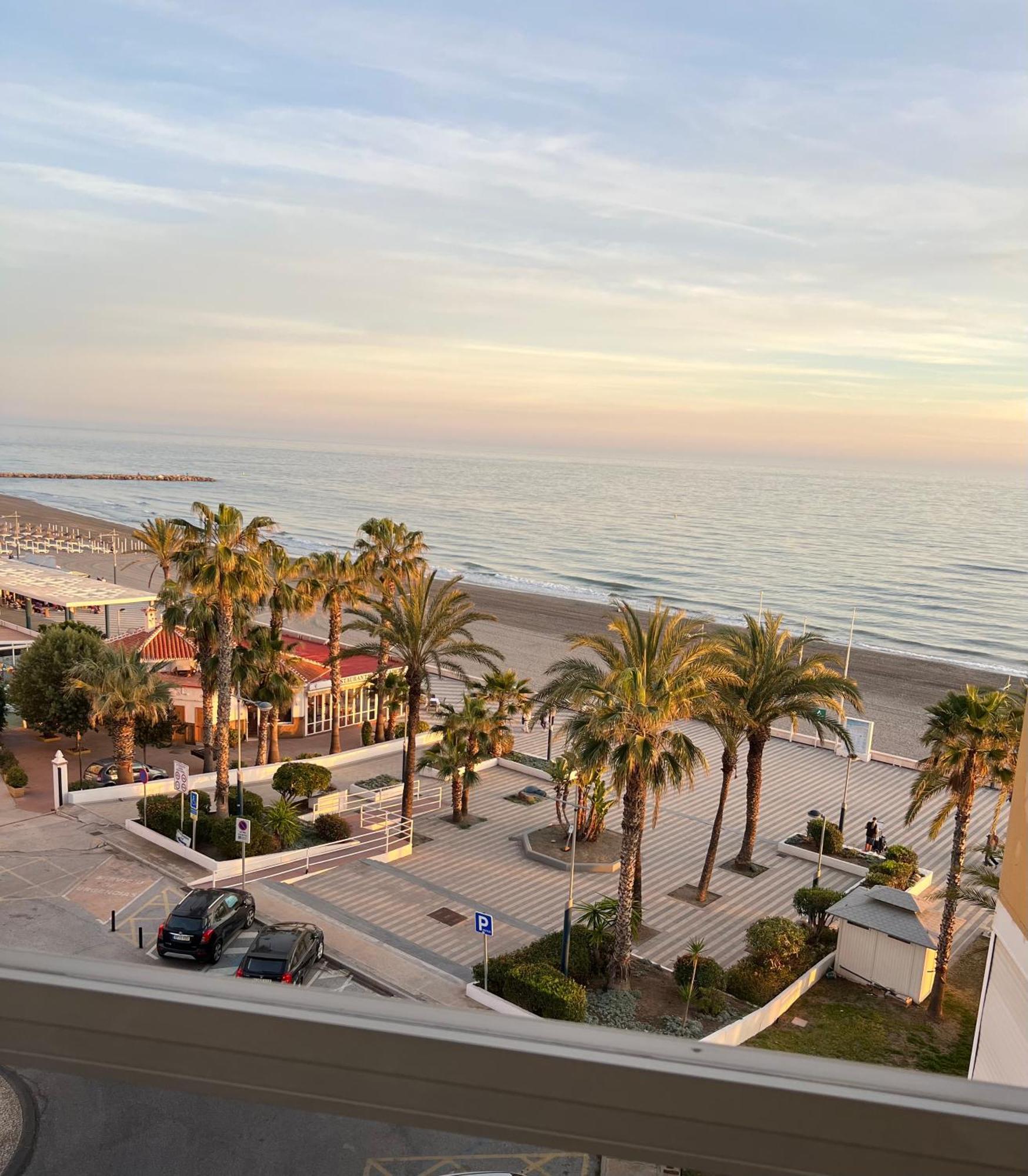 Estudio Mar En Calma, Primera Linea De Playa Con Vistas Al Mar Torrox Exteriér fotografie